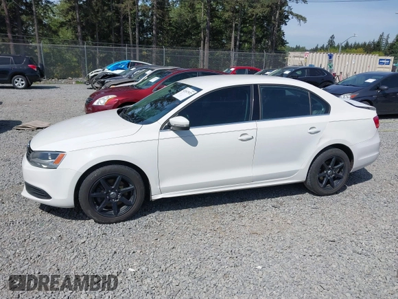 2013 Volkswagen Jetta TDI w/Premium с VIN 3VWLL7AJXDM388780, выставлен на аукционе IAAI как лот 42167972 с пробегом 189 950 миль миль и . История ставок и продаж доступна на DreamBid. Изображение 14.