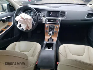 2018 Volvo S60 Inscription Platinum with VIN LYV402TM4JB165792, listed as a Copart auction lot 63076324 with 20,033 mi miles and Salvage Title. Bid and sale history available at carsss.com. Image 8.