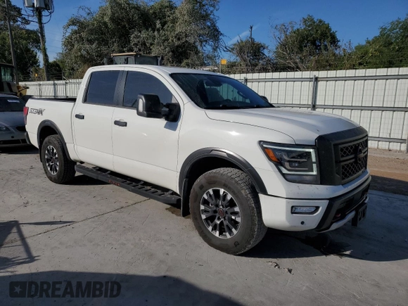 2023 Nissan Titan SV z VIN 1N6AA1ED7PN118575, wystawiony jako Copart lot #77127554 z przebiegiem 16 630 mil mil oraz Szkoda całkowita • Salvage title. Historia ofert i sprzedaży dostępna na DreamBid. Obrazek 4.