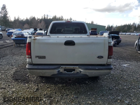 2001 Ford Super Duty F-250 XL with VIN 1FTNX20S11EA95476, listed as a Copart auction lot 47260375 with 168,416 mi miles and Salvage Title. Bid and sale history available at carsss.com. Image 6.