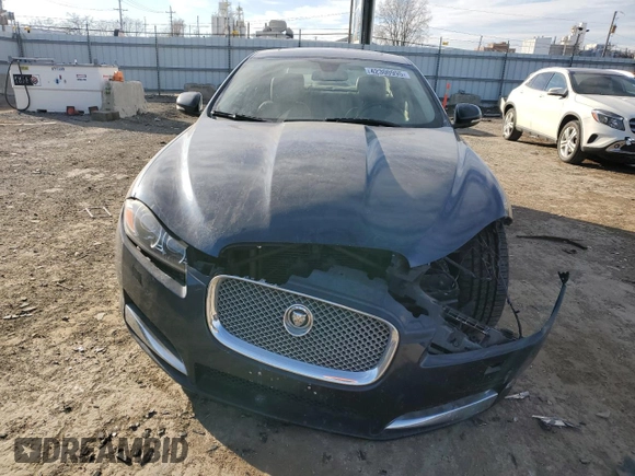 2012 Jaguar XF z VIN SAJWA0FB5CLS58499, wystawiony jako Copart lot #42300995 z przebiegiem 146 214 mil mil oraz Szkoda całkowita • Salvage title. Historia ofert i sprzedaży dostępna na DreamBid. Obrazek 5.