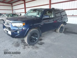 2021 Toyota 4Runner SR5 with VIN JTEMU5JR3M5933542, listed as a IAAI auction lot 41940744 with 68,462 mi miles and . Bid and sale history available at DreamBid. Image 2.