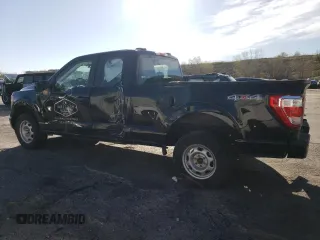 2022 Ford F-150 XL with VIN 1FTEX1EP4NKE30915, listed as a Copart auction lot 53478245 with 33,365 mi miles and Salvage title. Bid and sale history available at DreamBid. Image 2.