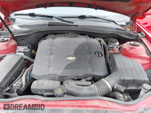2013 Chevrolet Camaro LT z VIN 2G1FB1E37D9191210, wystawiony jako IAAI lot #42163053 z przebiegiem 316 976 mil mil oraz . Historia ofert i sprzedaży dostępna na DreamBid. Obrazek 10.