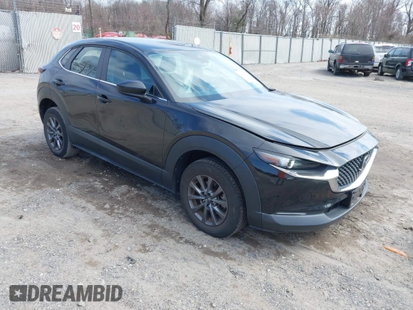 2021 Mazda CX-30 S with VIN 3MVDMBAL5MM214185, listed as a IAAI auction lot 41800888 with 33,267 mi miles and . Bid and sale history available at carsss.com. Image 1.