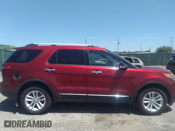 2014 Ford Explorer XLT z VIN 1FM5K8D85EGA87029, wystawiony jako IAAI lot #37168851 z przebiegiem 112 113 mil mil oraz . Historia ofert i sprzedaży dostępna na DreamBid. Obrazek 13.