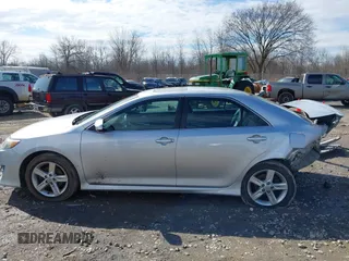 2012 Toyota Camry L with VIN 4T1BF1FK3CU507909, listed as a IAAI auction lot 41884046 with 175,941 mi miles. Bid and sale history available at carsss.com. Image 15.