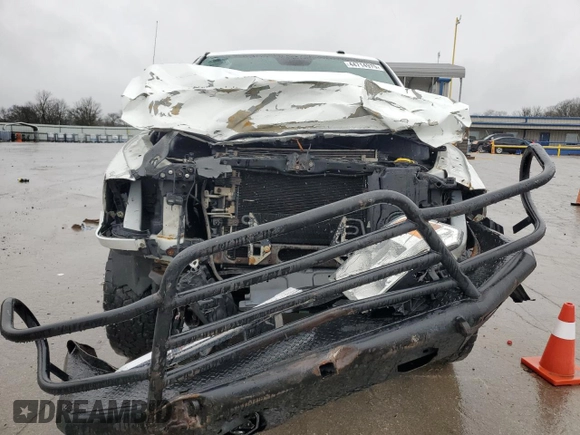 2014 Ram 2500 SLT with VIN 3C6TR5DT2EG193797, listed as a Copart auction lot 44714975 with 188,555 mi miles and Salvage title. Bid and sale history available at DreamBid. Image 5.