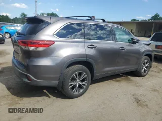 2019 Toyota Highlander LE with VIN 5TDBZRFH5KS930038, listed as a Copart auction lot 61880015 with 85,641 mi miles and Salvage title. Bid and sale history available at DreamBid. Image 3.
