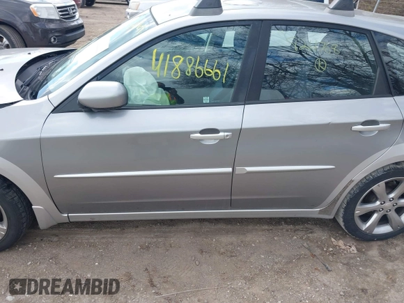 2011 Subaru Impreza Outback Special Sports z VIN JF1GH6D61BH824768, wystawiony jako IAAI lot #41886661 z przebiegiem 137 832 mil mil oraz . Historia ofert i sprzedaży dostępna na DreamBid. Obrazek 14.
