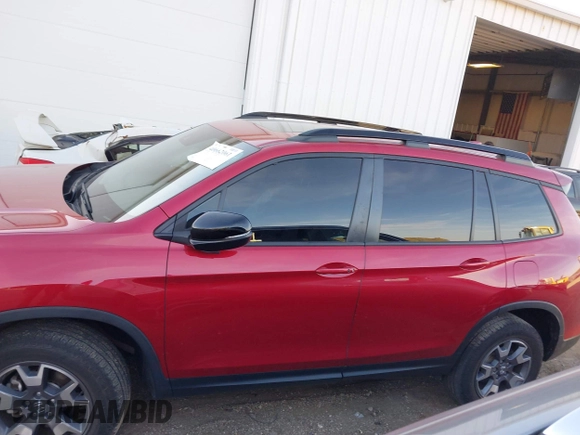 2022 Honda Passport TrailSport with VIN 5FNYF8H61NB015883, listed as a IAAI auction lot 40662061 with 19,212 mi miles and . Bid and sale history available at DreamBid. Image 13.