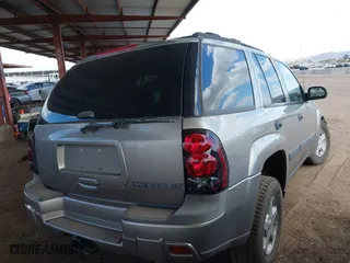 2003 Chevrolet TrailBlazer LS with VIN 1GNDS13S532306044, listed as a IAAI auction lot 41711436 with 125,363 mi miles. Bid and sale history available at carsss.com. Image 4.