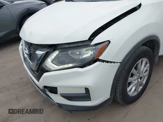 2017 Nissan Rogue SL z VIN JN8AT2MT8HW144260, wystawiony jako IAAI lot #41961989 z przebiegiem 114 627 mil mil oraz . Historia ofert i sprzedaży dostępna na DreamBid. Obrazek 17.