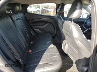 2021 Ford Mustang Mach-E Select с VIN 3FMTK1SSXMMA34389, выставлен на аукционе Copart как лот 48284035 с пробегом 60 667 миль миль и Списание • Salvage title. История ставок и продаж доступна на DreamBid. Изображение 11.