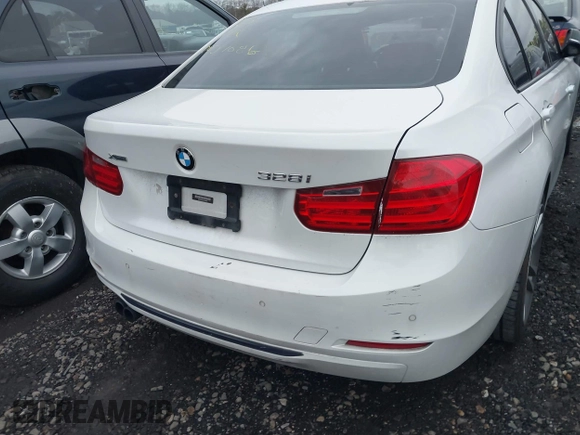 2013 BMW 3 Series 328i xDrive with VIN WBA3B5C50DF598490, listed as a IAAI auction lot 41159038 with Not provided miles and . Bid and sale history available at DreamBid. Image 15.