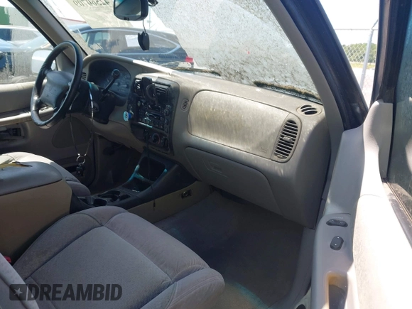 1998 Mercury Mountaineer z VIN 4M2ZU52E9WUJ40013, wystawiony jako IAAI lot #42560709 z przebiegiem 165 807 mil mil oraz . Historia ofert i sprzedaży dostępna na DreamBid. Obrazek 5.