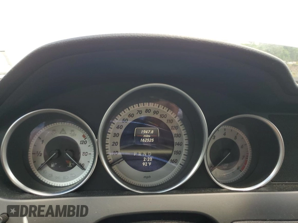 2013 Mercedes-Benz C 300 Sport with VIN WDDGF8AB1DG032261, listed as a Copart auction lot 63819795 with 162,525 mi miles and Salvage title. Bid and sale history available at DreamBid. Image 9.