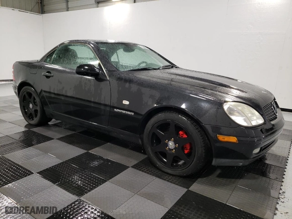 2000 Mercedes-Benz SLK-Class Kompressor with VIN WDBKK47FXYF165050, listed as a Copart auction lot 44711845 with 78,220 mi miles and Clean Title. Bid and sale history available at carsss.com. Image 4.