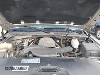2006 Chevrolet Suburban LS z VIN 3GNEC16ZX6G101096, wystawiony jako IAAI lot #42652223 z przebiegiem 191 621 mil mil oraz . Historia ofert i sprzedaży dostępna na DreamBid. Obrazek 10.