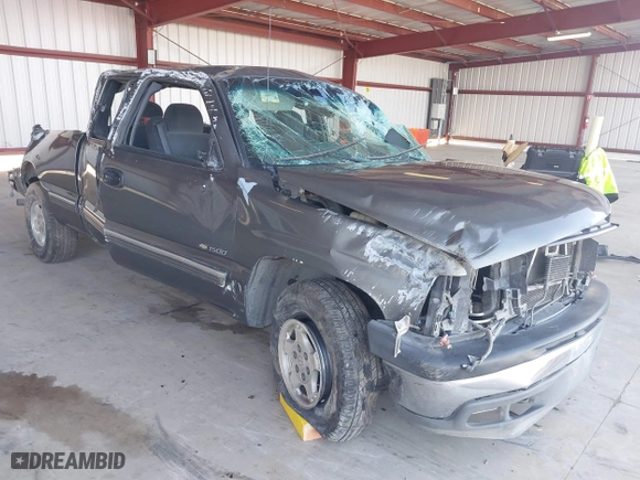 2002 Chevrolet Silverado 1500 LT with VIN 2GCEK19T421243787, listed as a IAAI auction lot 41760753 with 299,834 mi miles. Bid and sale history available at carsss.com. Image 1.