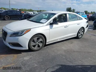 2016 Hyundai Sonata Hybrid Limited with VIN KMHE34L13GA018114, listed as a IAAI auction lot 41500062 with 43,207 mi miles. Bid and sale history available at carsss.com. Image 17.