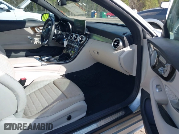 2018 Mercedes-Benz C 300 с VIN WDDWK4KB2JF610609, выставлен на аукционе IAAI как лот 41924781 с пробегом 79 438 миль миль и . История ставок и продаж доступна на DreamBid. Изображение 5.