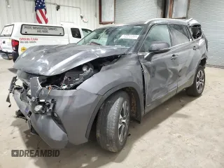 2022 Toyota Highlander Hybrid XLE z VIN 5TDGBRCH9NS556553, wystawiony jako Copart lot #88440005 z przebiegiem 76 389 mil mil oraz Czysty tytuł • Clean title. Historia ofert i sprzedaży dostępna na DreamBid. Obrazek 1.