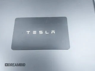 2023 Tesla Model 3 z VIN 5YJ3E1EA9PF576610, wystawiony jako IAAI lot #42206777 z przebiegiem 21 658 mil mil oraz . Historia ofert i sprzedaży dostępna na DreamBid. Obrazek 11.