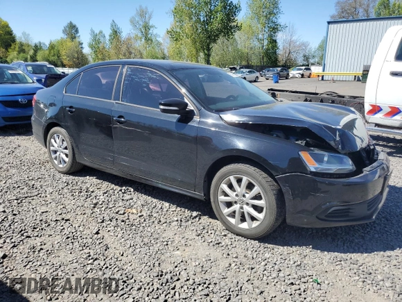 2011 Volkswagen Jetta Sedan SE w/Convenience & Sunroof PZEV with VIN 3VWDZ7AJ4BM390444, listed as a Copart auction lot 53896285 with 69,155 mi miles and Clean Title. Bid and sale history available at carsss.com. Image 4.