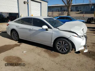 2021 Toyota Avalon XLE z VIN 4T1JZ1FB6MU058522, wystawiony jako Copart lot #88174145 z przebiegiem 24 507 mil mil oraz Szkoda całkowita • Salvage title. Historia ofert i sprzedaży dostępna na DreamBid. Obrazek 4.