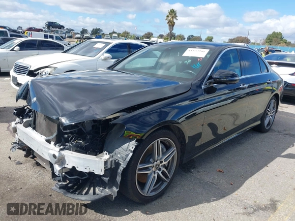 2019 Mercedes-Benz E-Class E 300 with VIN WDDZF4JB4KA684115, listed as a IAAI auction lot 41573761 with 35,678 mi miles. Bid and sale history available at carsss.com. Image 2.