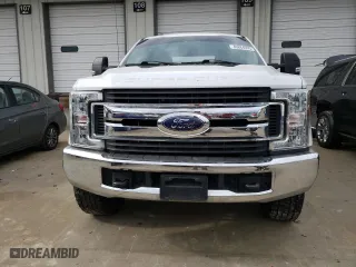 2017 Ford Super Duty F-250 SRW Lariat with VIN 1FT7W2B68HEE84623, listed as a Copart auction lot 46884095 with 133,015 mi miles and Salvage Title. Bid and sale history available at carsss.com. Image 5.