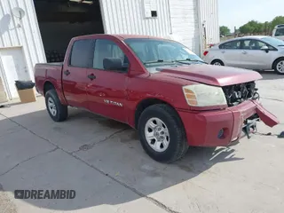 2005 Nissan Titan SE with VIN 1N6AA07A95N514937, listed as a IAAI auction lot 42045809 with 165,556 mi miles. Bid and sale history available at carsss.com. Image 1.