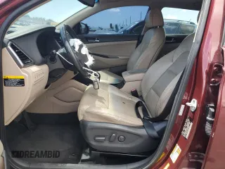 2016 Hyundai Tucson Limited z VIN KM8J33A25GU140802, wystawiony jako Copart lot #56249745 z przebiegiem 86 976 mil mil oraz Szkoda całkowita • Salvage title. Historia ofert i sprzedaży dostępna na DreamBid. Obrazek 7.
