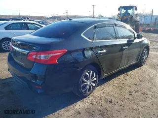 2016 Nissan Sentra SR with VIN 3N1AB7AP0GL650501, listed as a IAAI auction lot 41740921 with 100,386 mi miles. Bid and sale history available at carsss.com. Image 4.
