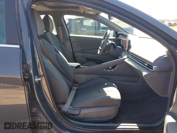 2024 Hyundai Elantra SEL с VIN KMHLS4DG2RU724506, выставлен на аукционе IAAI как лот 42285045 с пробегом 37 998 миль миль и . История ставок и продаж доступна на DreamBid. Изображение 5.