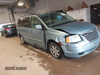 2010 Chrysler Town & Country Touring with VIN 2A4RR5D12AR284617, listed as a IAAI auction lot 41684030 with 199,414 mi miles. Bid and sale history available at carsss.com. Image 1.
