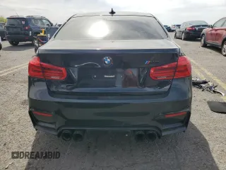 2018 BMW M3 z VIN WBS8M9C53J5L00440, wystawiony jako Copart lot #54178485 z przebiegiem 47 451 mil mil oraz Szkoda całkowita • Salvage title. Historia ofert i sprzedaży dostępna na DreamBid. Obrazek 6.