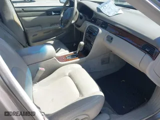 2002 Cadillac Seville Luxury SLS with VIN 1G6KS54Y92U207873, listed as a IAAI auction lot 41957595 with 118,580 mi miles. Bid and sale history available at carsss.com. Image 5.