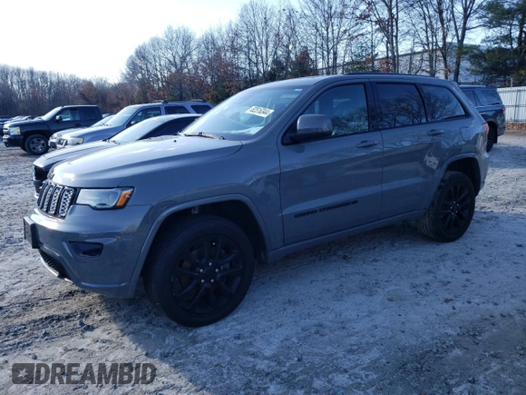 2022 Jeep Grand Cherokee WK Laredo X with VIN 1C4RJFAG1NC141748, listed as a Copart auction lot 82516344 with 18,915 mi miles and Salvage Title. Bid and sale history available at carsss.com. Image 1.