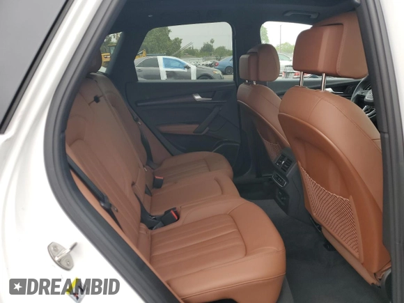 2024 Audi Q5 Premium Plus with VIN WA1BBAFY9R2147404, listed as a Copart auction lot 60261915 with 3,201 mi miles and Salvage title. Bid and sale history available at DreamBid. Image 11.