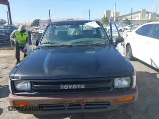 1989 Toyota Pickup DX z VIN JT4RN81P0K0029116, wystawiony jako IAAI lot #42474777 z przebiegiem 234 987 mil mil oraz . Historia ofert i sprzedaży dostępna na DreamBid. Obrazek 12.