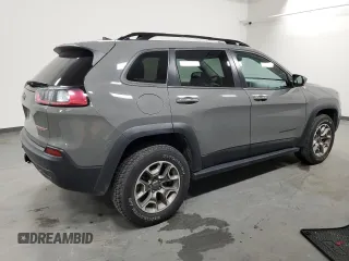 2022 Jeep Cherokee Trailhawk with VIN 1C4PJMBXXND556183, listed as a Copart auction lot 49327555 with 45,947 mi miles and Clean Title. Bid and sale history available at carsss.com. Image 3.