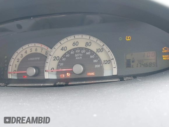 2008 Toyota Yaris with VIN JTDBT923881283264, listed as a IAAI auction lot 41622435 with 174,689 mi miles. Bid and sale history available at carsss.com. Image 7.