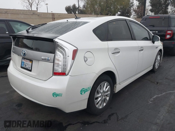 2014 Toyota Prius с VIN JTDKN3DP3E3057821, выставлен на аукционе IAAI как лот 41880152 с пробегом 84 000 миль миль и . История ставок и продаж доступна на DreamBid. Изображение 4.