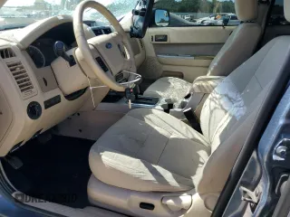 2010 Ford Escape XLT с VIN 1FMCU0D78AKC42318, выставлен на аукционе Copart как лот 61623385 с пробегом 118 353 миль миль и Чистый • Clean title. История ставок и продаж доступна на DreamBid. Изображение 7.