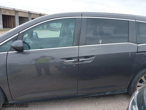 2016 Honda Odyssey EX with VIN 5FNRL5H43GB091540, listed as a IAAI auction lot 41972835 with 84,177 mi miles. Bid and sale history available at carsss.com. Image 14.