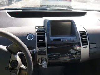 2007 Toyota Prius z VIN JTDKB20U977661576, wystawiony jako IAAI lot #42163755 z przebiegiem 142 012 mil mil oraz . Historia ofert i sprzedaży dostępna na DreamBid. Obrazek 6.