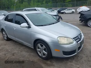 2009 Volkswagen Jetta SE с VIN 3VWRZ81K79M013704, выставлен на аукционе IAAI как лот 42259656 с пробегом 197 600 миль миль и . История ставок и продаж доступна на DreamBid. Изображение 1.