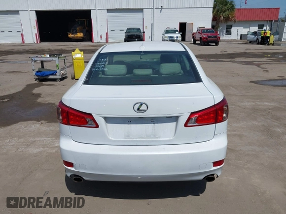2011 Lexus IS 250 z VIN JTHCF5C24B5047820, wystawiony jako IAAI lot #42112789 z przebiegiem 109 254 mil mil oraz . Historia ofert i sprzedaży dostępna na DreamBid. Obrazek 17.